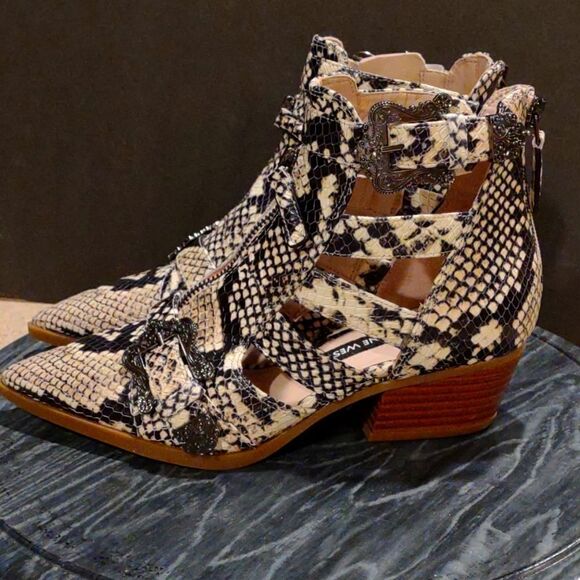 Vintage Nine West Snake Skin Western Cutout Booties Size 5 - Picture 1 of 9